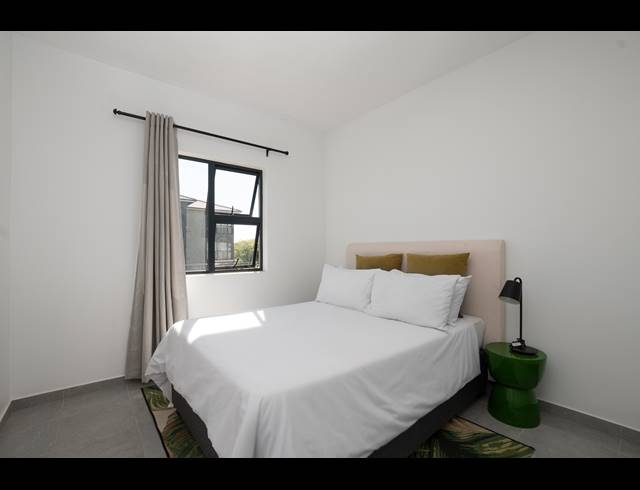 3 BEDROOM APARTMENT FOR SALE IN SHEFFIELD BEACH